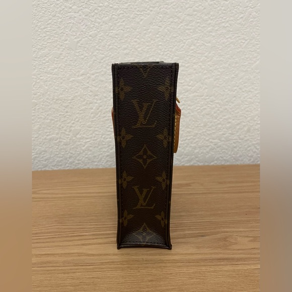 LOUIS VUITTON Petit Sac Plat Crossbody Monogram Canvas Purse - Picture 8 of 14